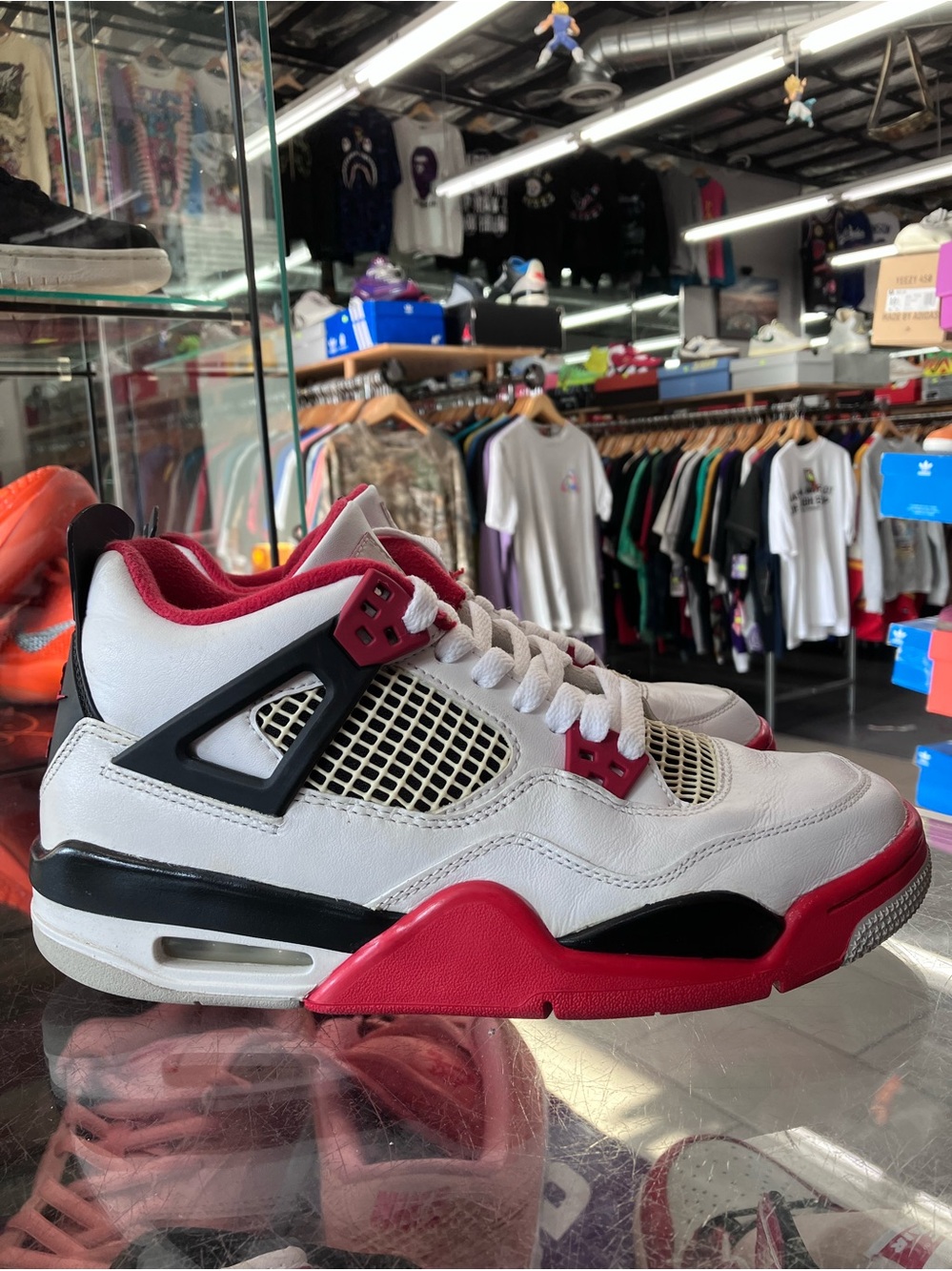 Women’s Air Jordan 4 Retro Fire Red Size 8